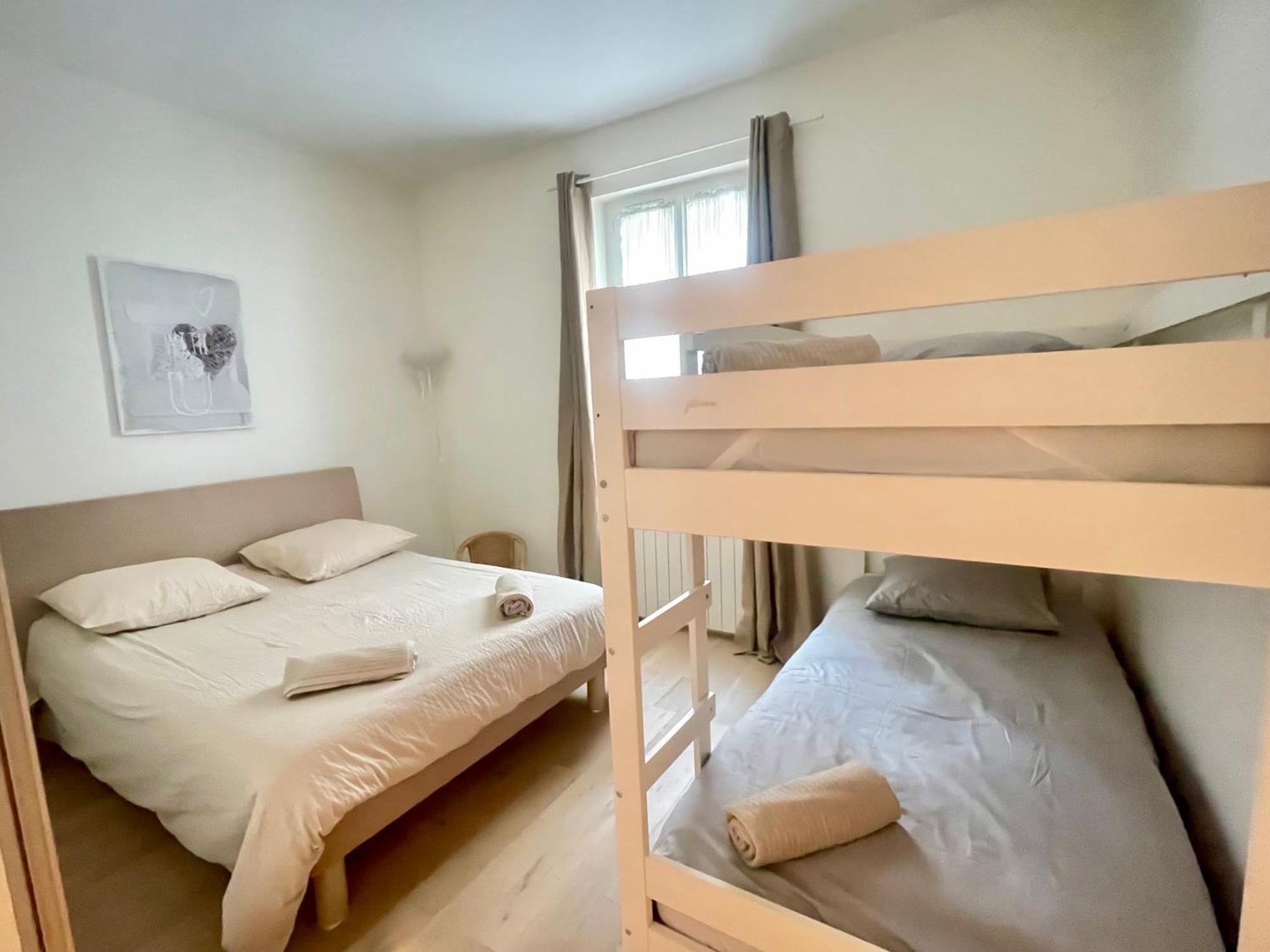Appartement Appartement, Centre Ville, Metro Louise Michel L3, 5 Min Paris *